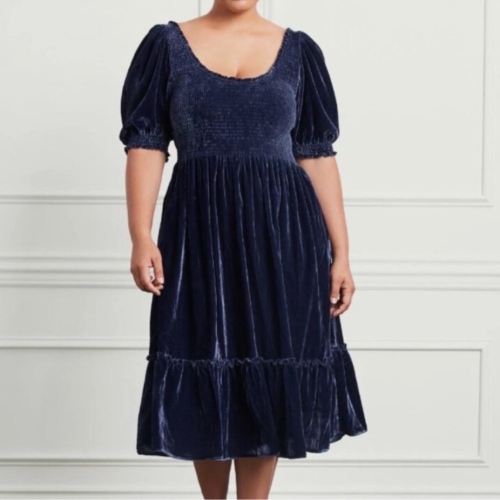 Hill House Navy Velvet Puff-Sleeve Midi Dress